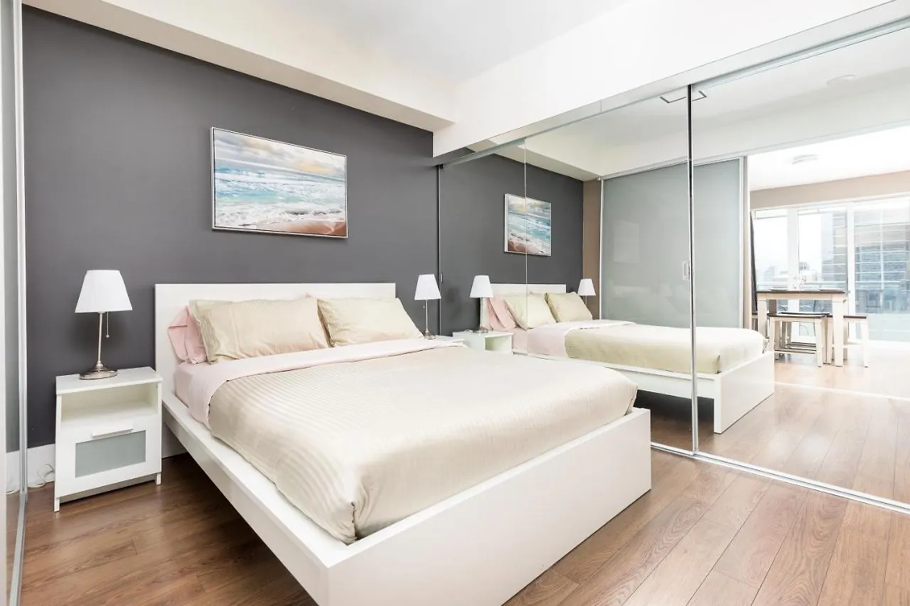 Perfectly Downtown With Free Parking Apartment Toronto Canada