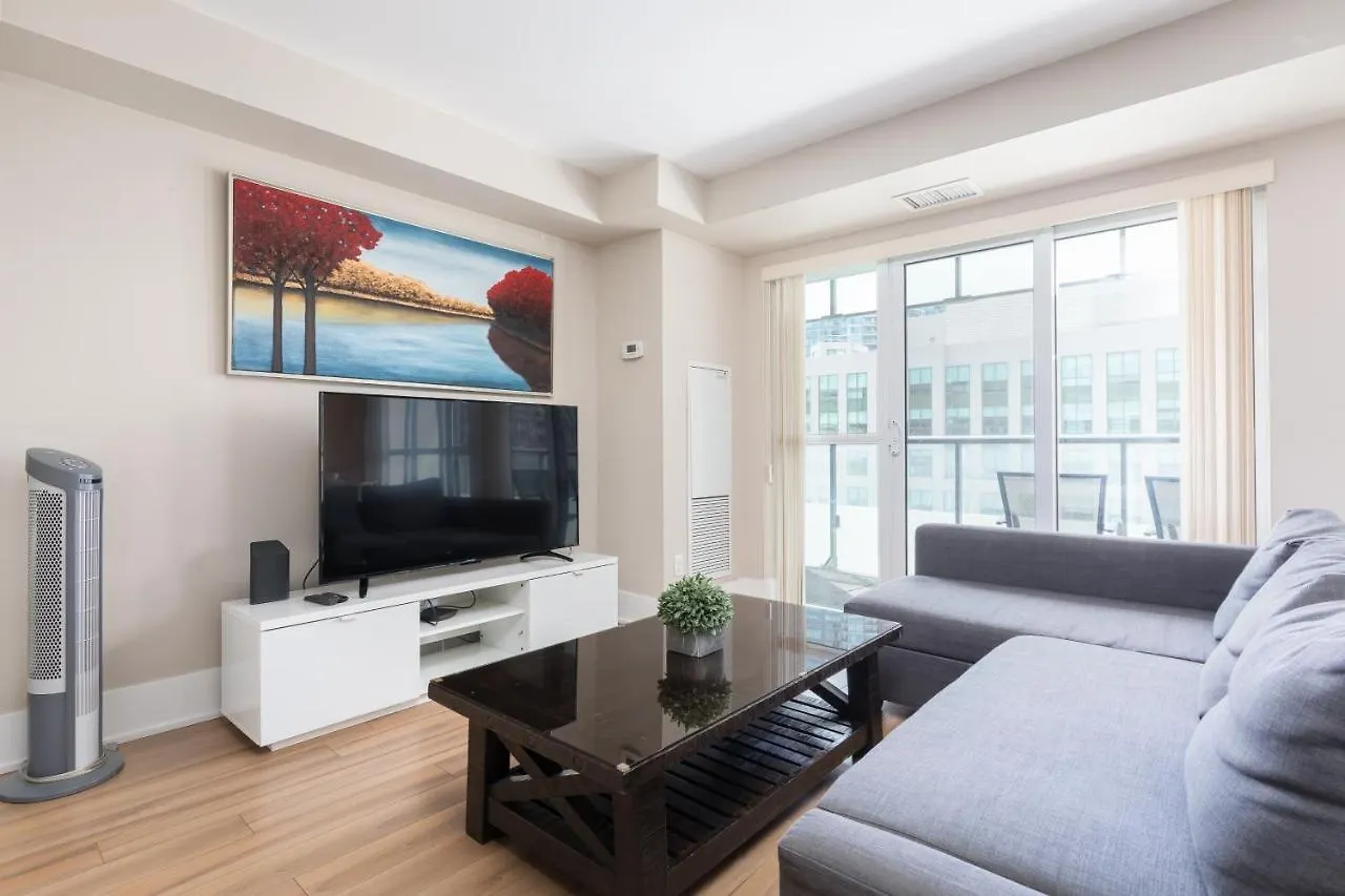 Perfectly Downtown With Free Parking Apartment Toronto
