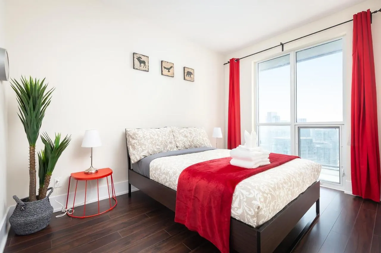 Perfectly Downtown With Free Parking Apartment Toronto 0*,  Canada